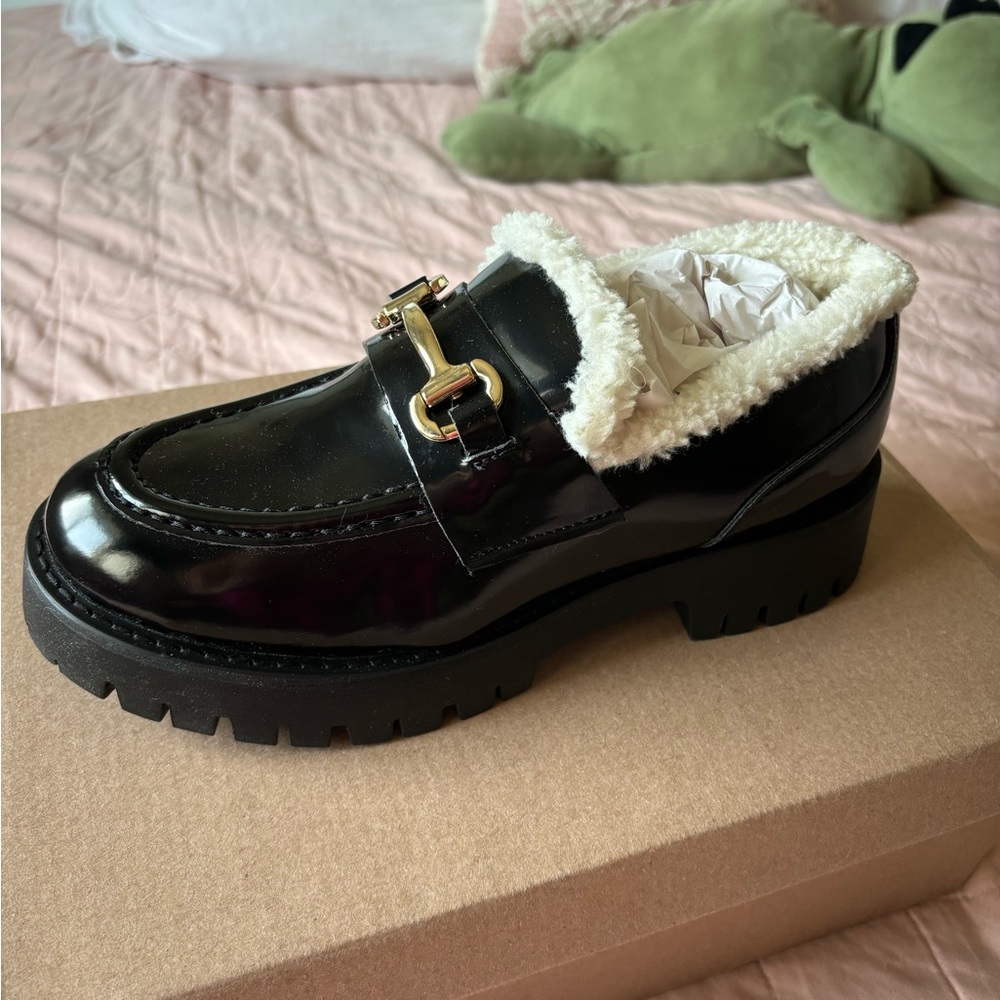 Steve Madden Black Leather Loafers with Fur